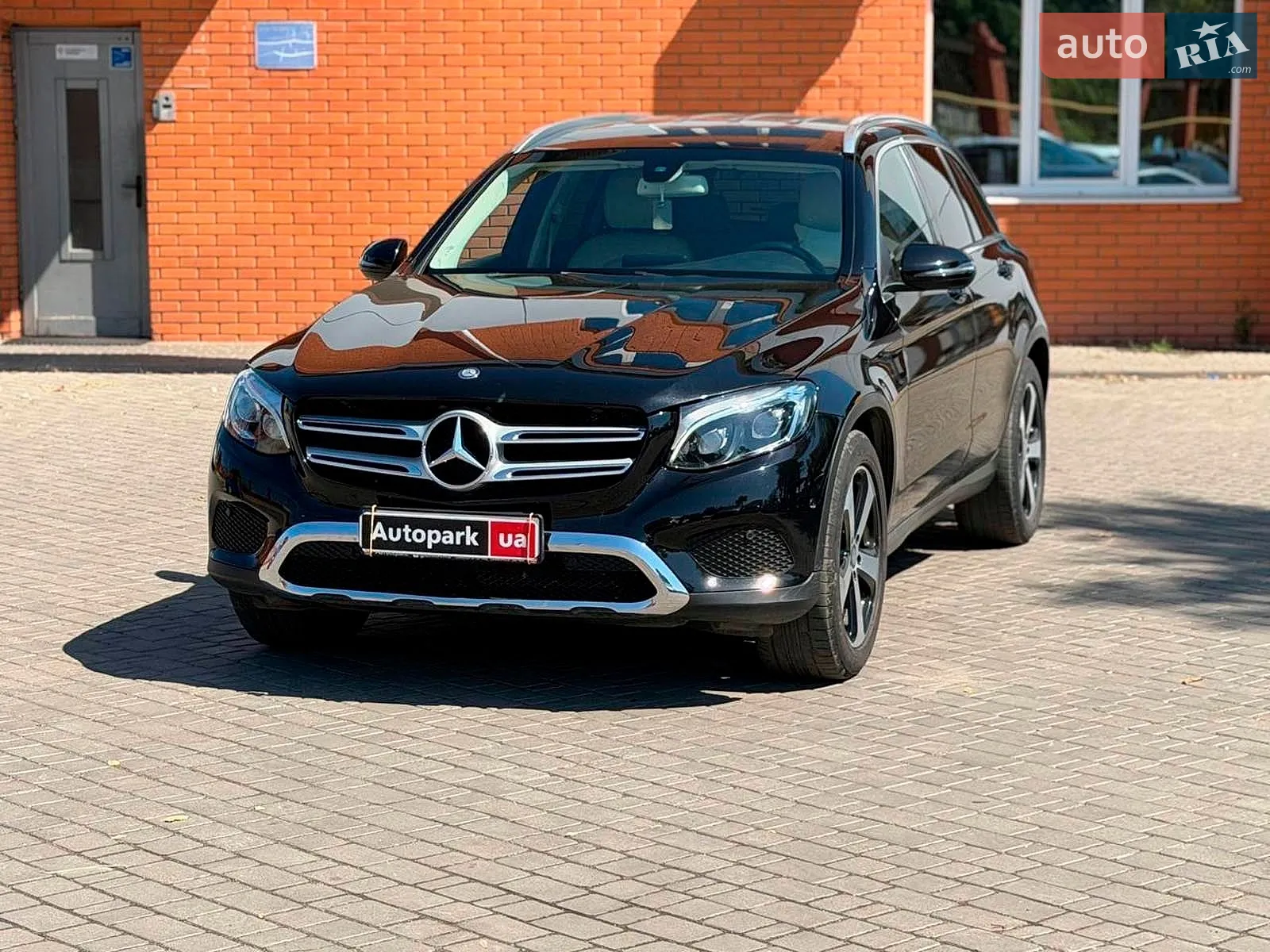 2016 Mercedes-Benz GLC - фото 1