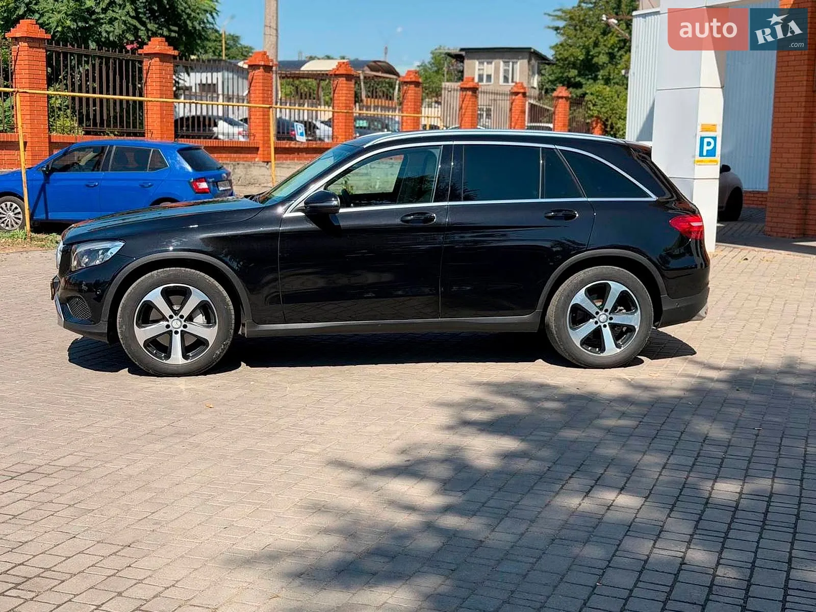 2016 Mercedes-Benz GLC - мініатюра 32