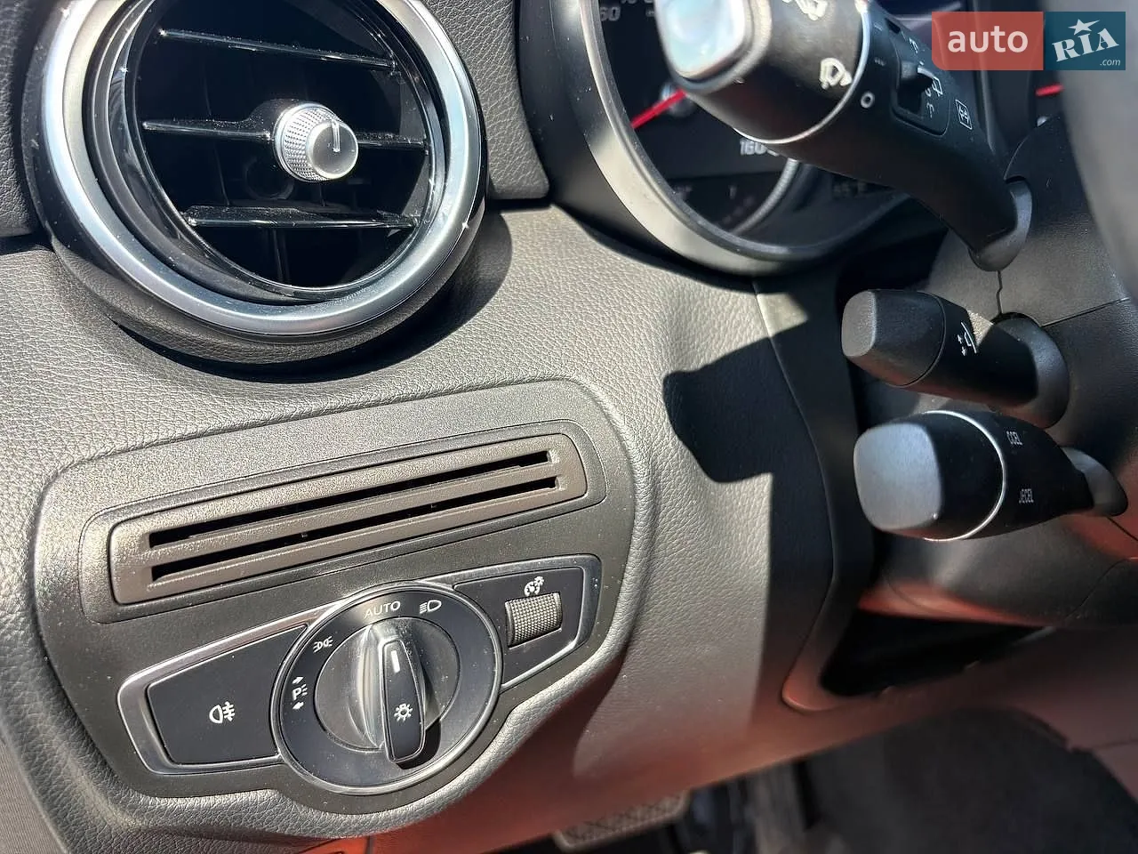 2019 Mercedes-Benz GLC - мініатюра 12
