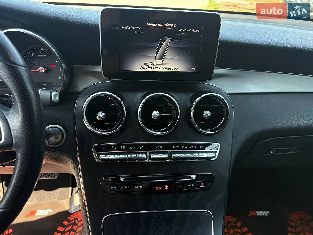 2019 Mercedes-Benz GLC - мініатюра 14