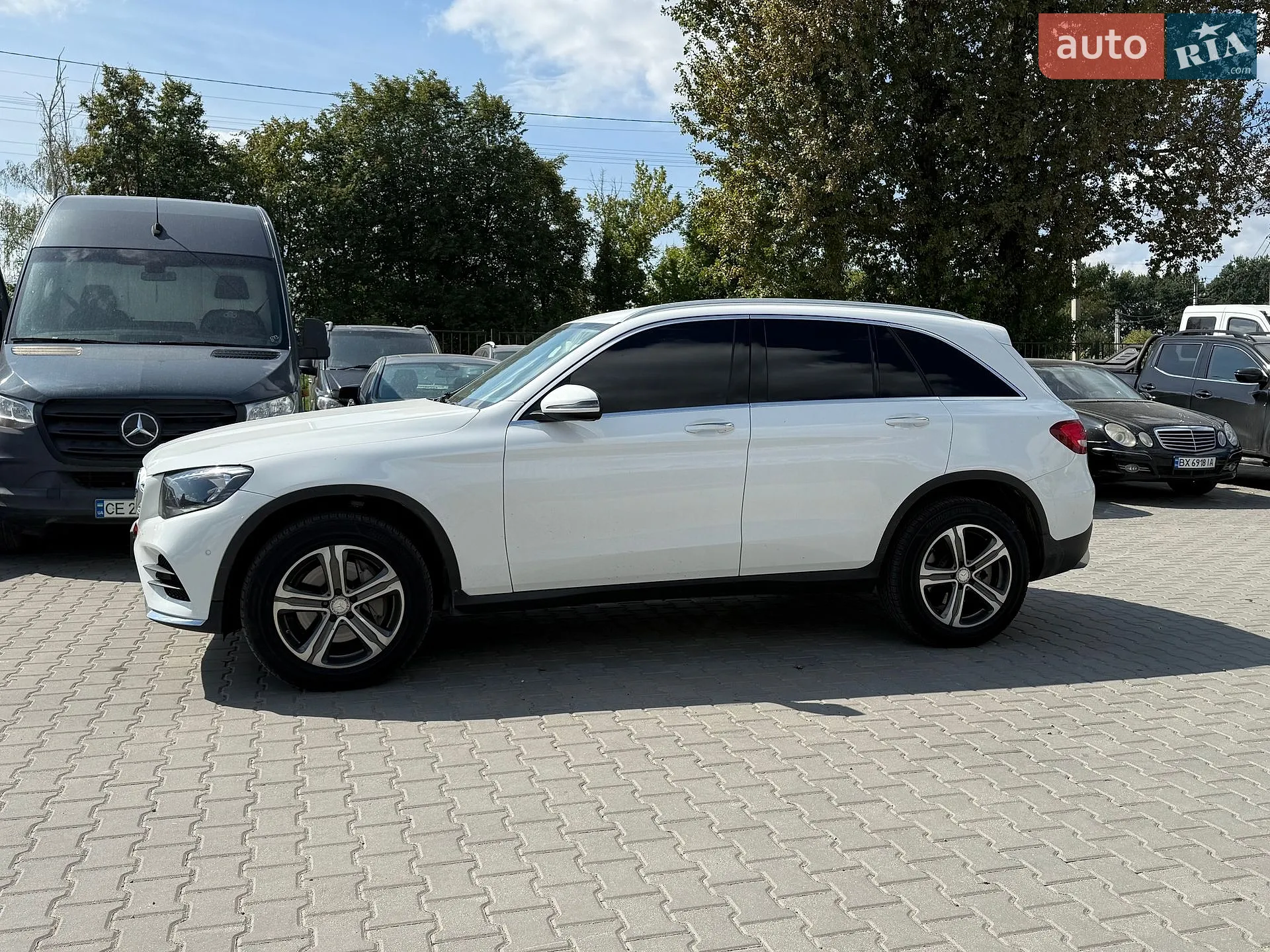 2016 Mercedes-Benz GLC - мініатюра 2