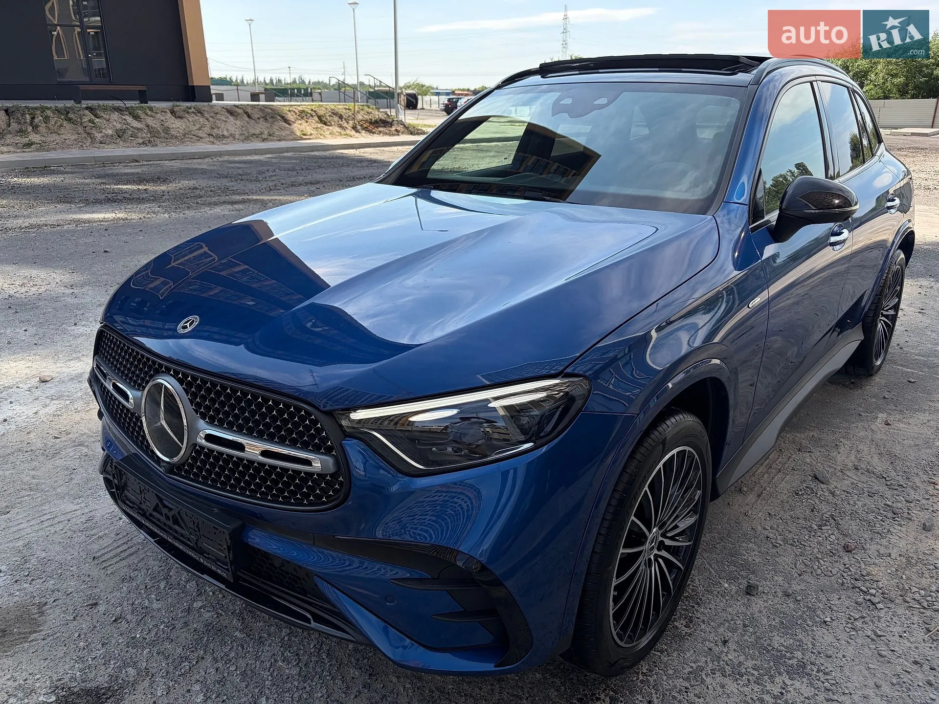 2025 Mercedes-Benz GLC - мініатюра 8