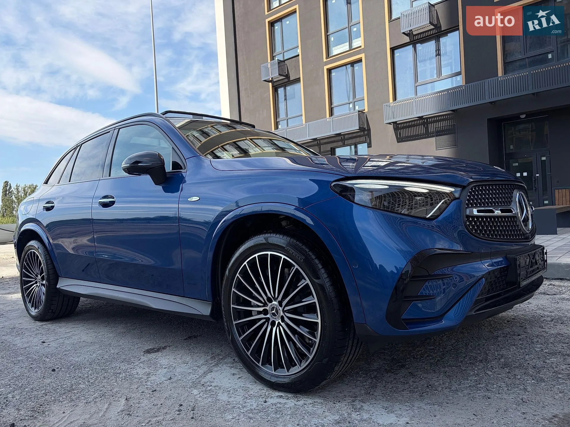 2025 Mercedes-Benz GLC - мініатюра 17