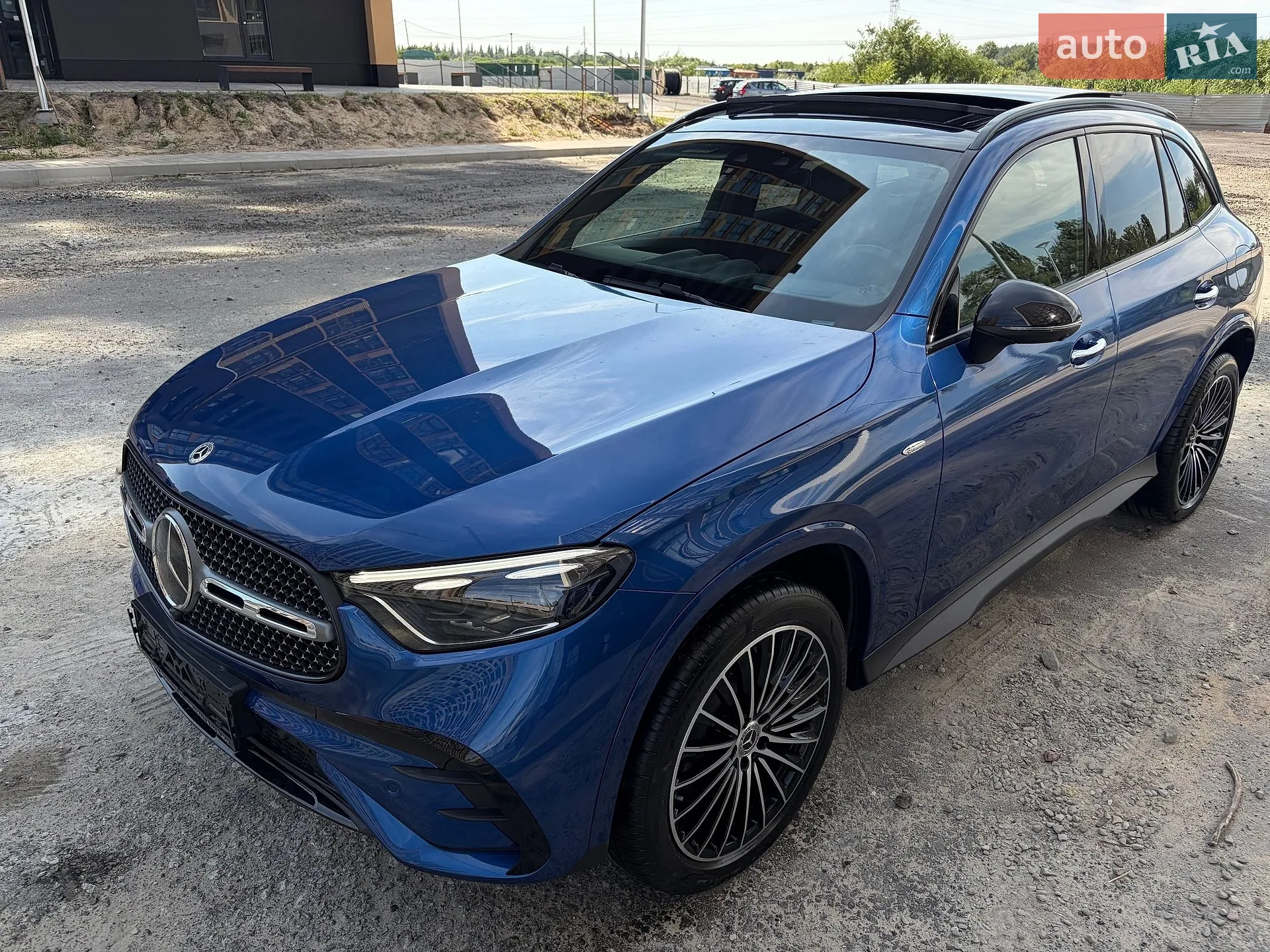 2025 Mercedes-Benz GLC - мініатюра 47