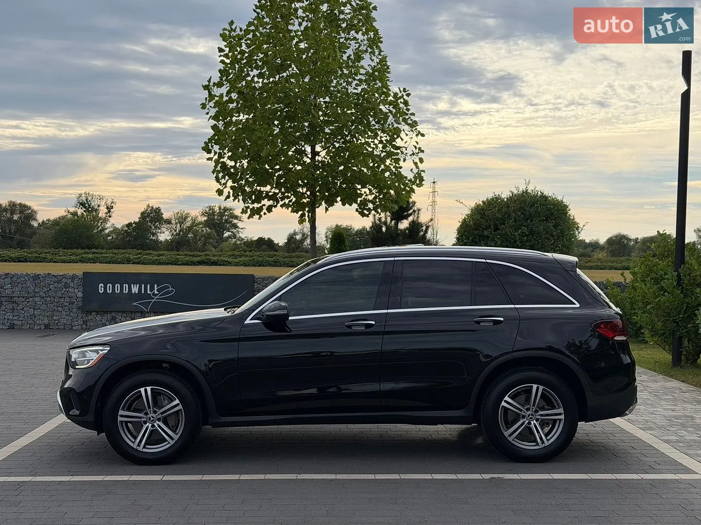 2021 Mercedes-Benz GLC - мініатюра 8