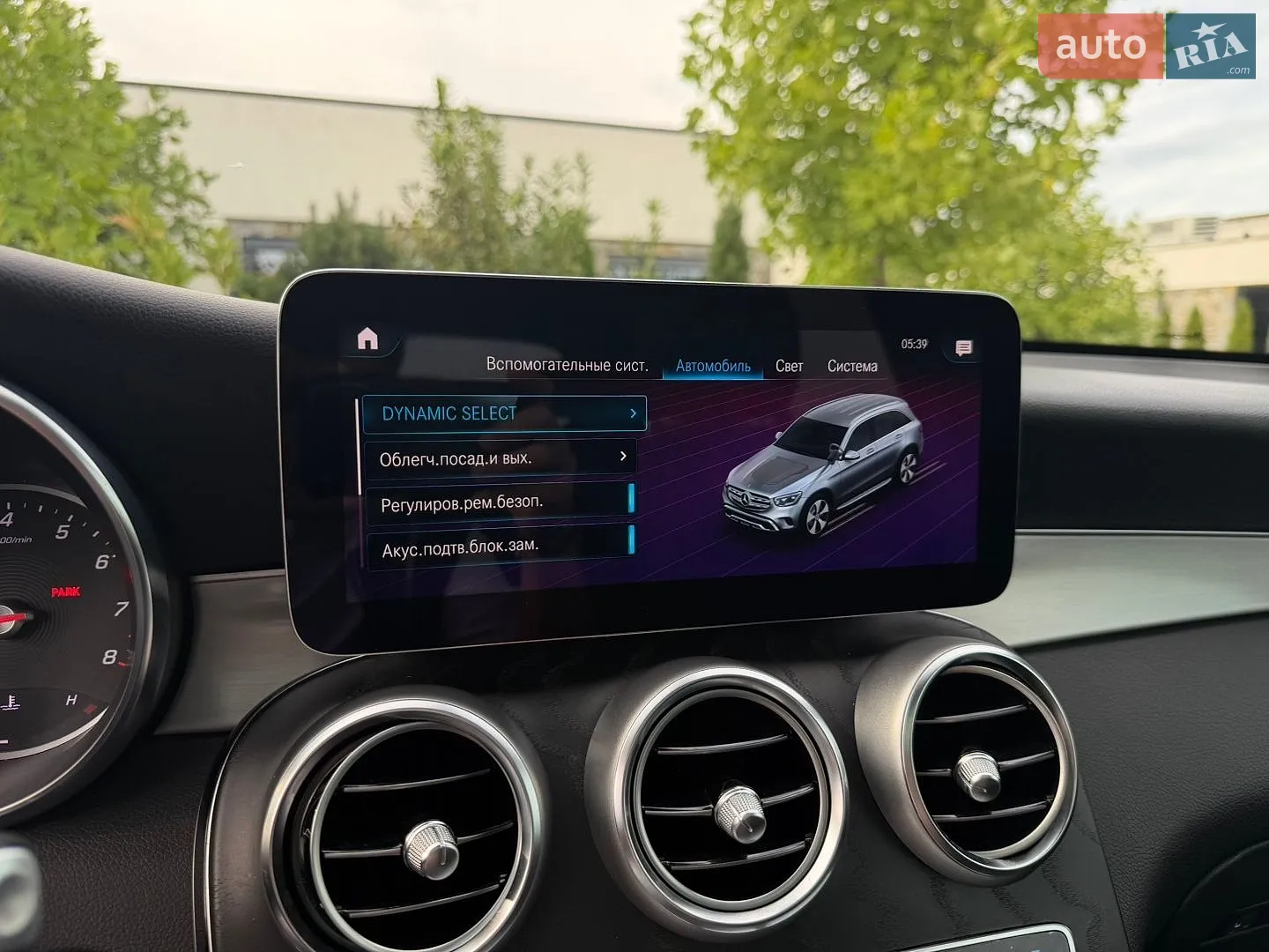 2021 Mercedes-Benz GLC - мініатюра 28