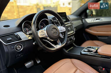 Позашляховик / Кросовер Mercedes-Benz GLE-Class Coupe 2017 в 