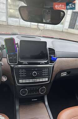 Позашляховик / Кросовер Mercedes-Benz GLE-Class Coupe 2016 в 