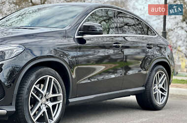 Позашляховик / Кросовер Mercedes-Benz GLE-Class Coupe 2015 в 