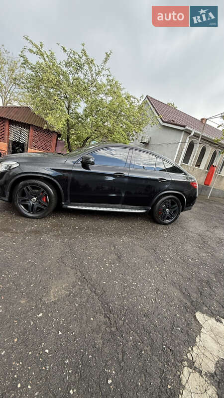 Внедорожник / Кроссовер Mercedes-Benz GLE-Class Coupe 2016 в 