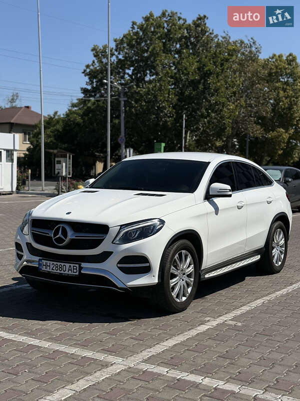 Внедорожник / Кроссовер Mercedes-Benz GLE-Class Coupe 2016 в 