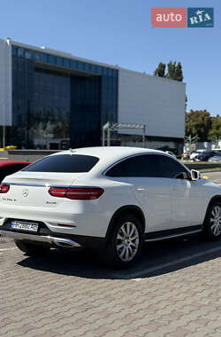 Внедорожник / Кроссовер Mercedes-Benz GLE-Class Coupe 2016 в 