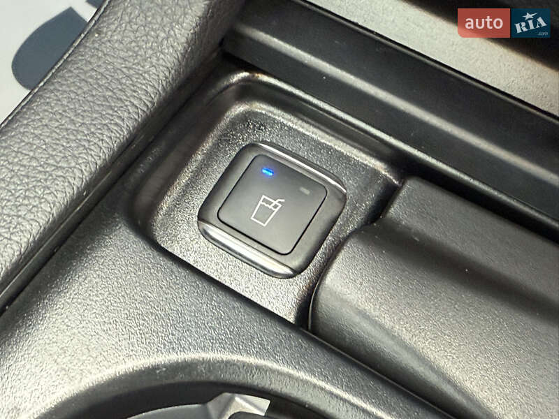 Позашляховик / Кросовер Mercedes-Benz GLE-Class Coupe 2017 в Тернополі фото 102 Позашляховик / Кросовер Mercedes-Benz GLE-Class Coupe 2017 в Тернополі