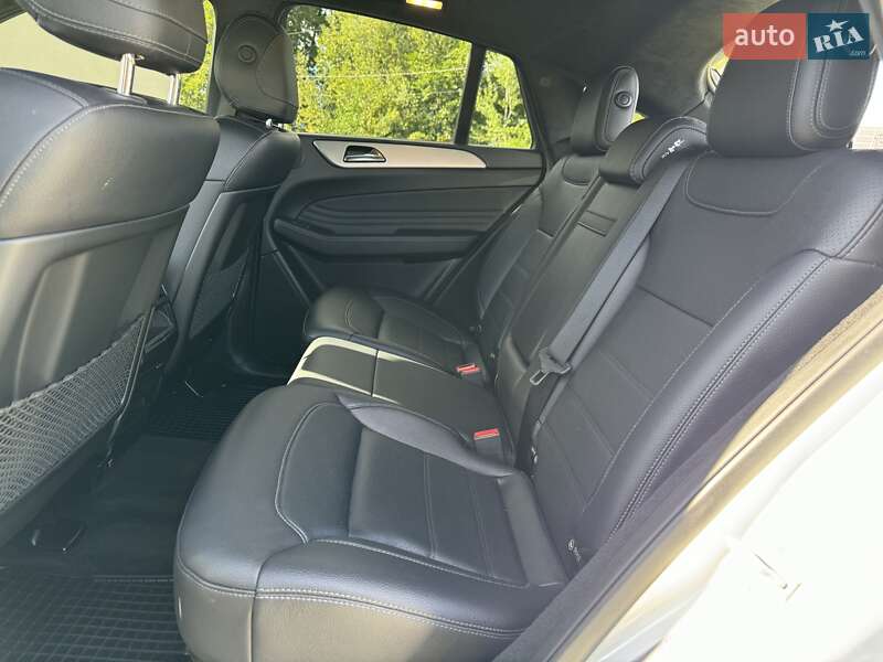 Внедорожник / Кроссовер Mercedes-Benz GLE-Class Coupe 2016 в Черновцах фото 39 Внедорожник / Кроссовер Mercedes-Benz GLE-Class Coupe 2016 в Черновцах