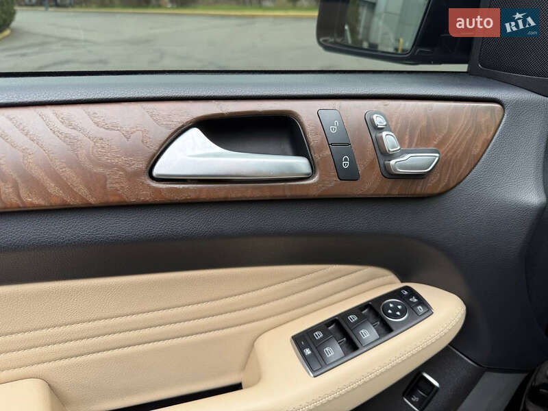 Внедорожник / Кроссовер Mercedes-Benz GLE-Class Coupe 2017 в Киеве фото 14 Внедорожник / Кроссовер Mercedes-Benz GLE-Class Coupe 2017 в Киеве