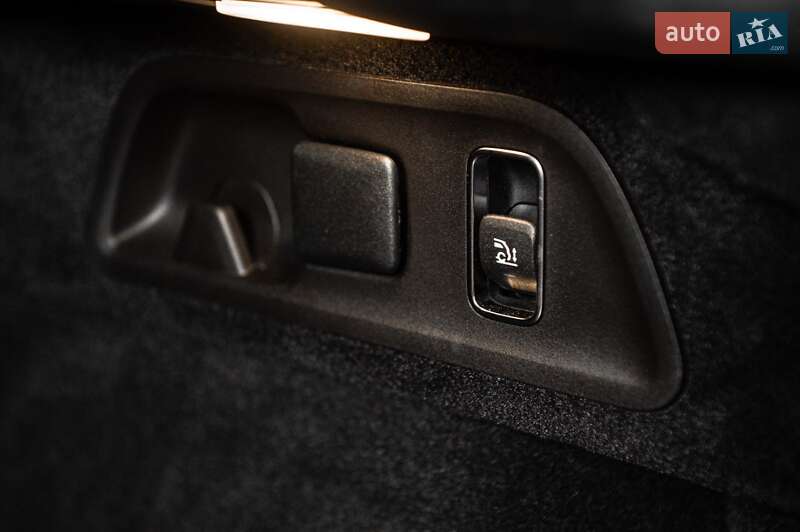 Внедорожник / Кроссовер Mercedes-Benz GLE-Class Coupe 2023 в Одессе фото 70 Внедорожник / Кроссовер Mercedes-Benz GLE-Class Coupe 2023 в Одессе