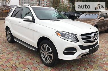 Позашляховик / Кросовер Mercedes-Benz GLE-Class 2016 в 
