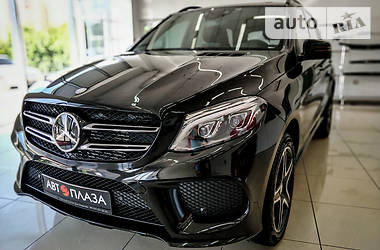 Позашляховик / Кросовер Mercedes-Benz GLE-Class 2016 в 