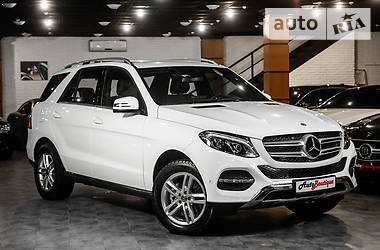Позашляховик / Кросовер Mercedes-Benz GLE-Class 2017 в 
