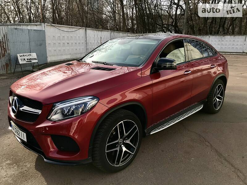 Позашляховик / Кросовер Mercedes-Benz GLE-Class 2017 в 