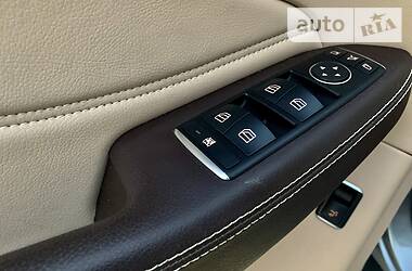 Позашляховик / Кросовер Mercedes-Benz GLE-Class 2016 в 