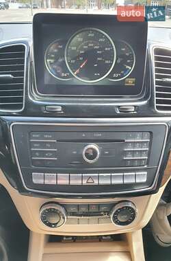 Внедорожник / Кроссовер Mercedes-Benz GLE-Class 2017 в 