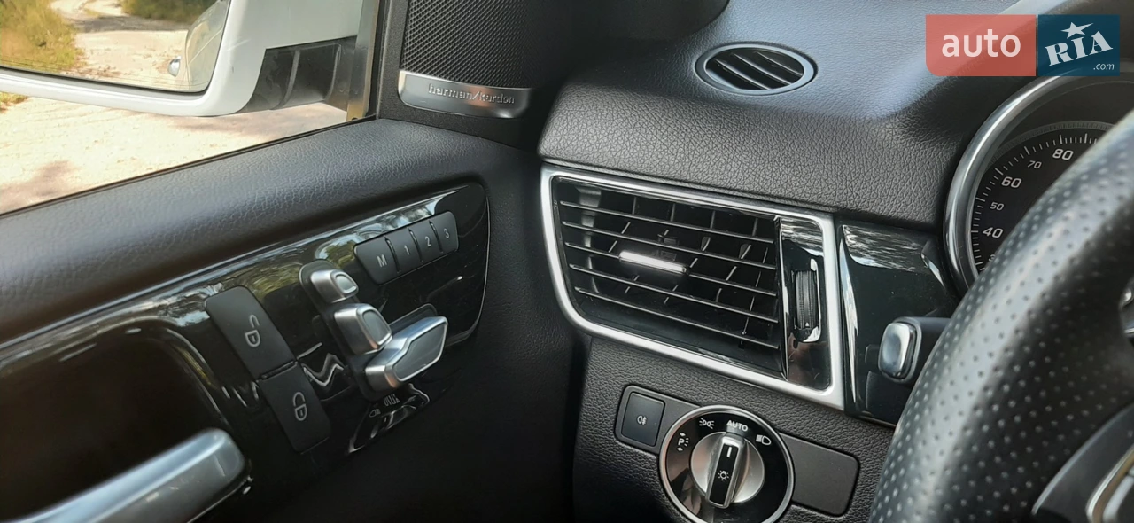 2016 Mercedes-Benz GLE - мініатюра 20