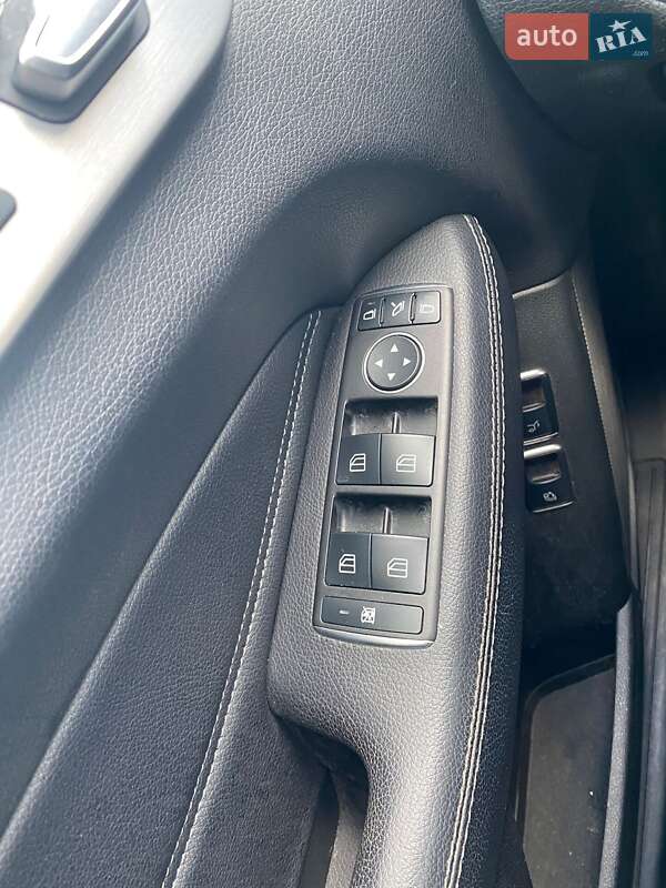 Внедорожник / Кроссовер Mercedes-Benz GLE-Class 2015 в Ужгороде фото 15 Внедорожник / Кроссовер Mercedes-Benz GLE-Class 2015 в Ужгороде