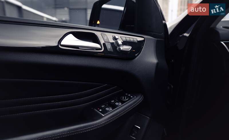 Внедорожник / Кроссовер Mercedes-Benz GLE-Class 2015 в Киеве
