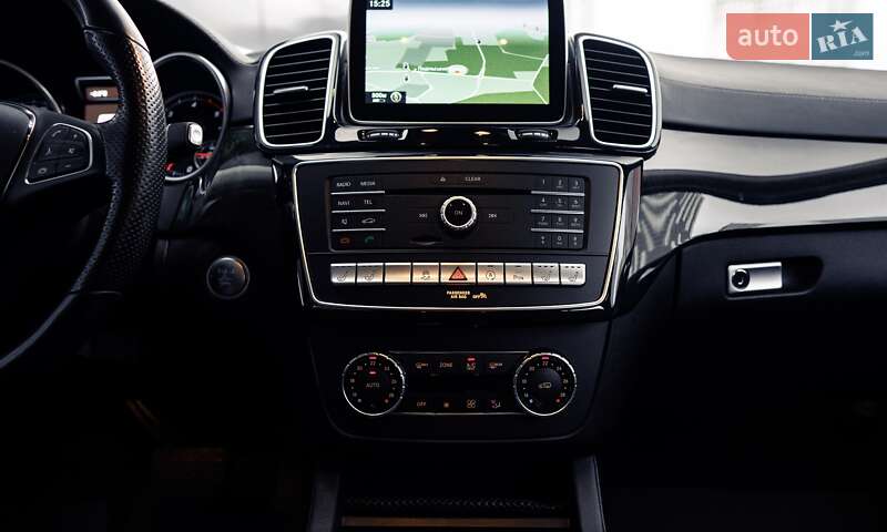 Внедорожник / Кроссовер Mercedes-Benz GLE-Class 2015 в Киеве