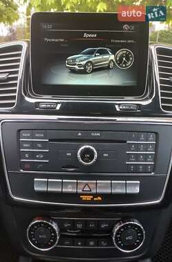 Внедорожник / Кроссовер Mercedes-Benz GLE-Class 2017 в 