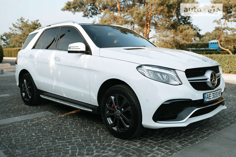 Mercedes-Benz GLE-Class 2015