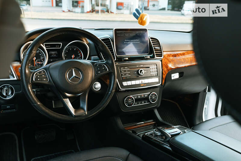 Позашляховик / Кросовер Mercedes-Benz GLE-Class 2015 в Дніпрі фото 16 Позашляховик / Кросовер Mercedes-Benz GLE-Class 2015 в Дніпрі