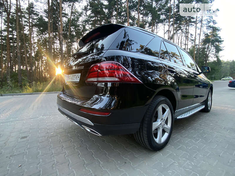 Позашляховик / Кросовер Mercedes-Benz GLE-Class 2016 в Ірпені