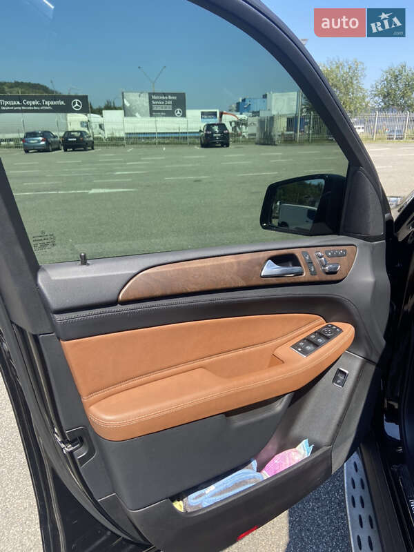 Позашляховик / Кросовер Mercedes-Benz GLE-Class 2015 в Києві