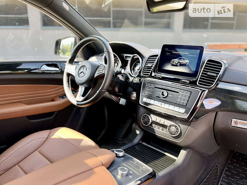 Внедорожник / Кроссовер Mercedes-Benz GLE-Class 2017 в Ивано-Франковске