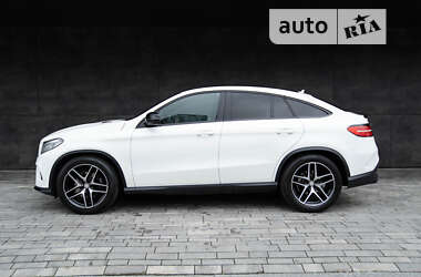 Внедорожник / Кроссовер Mercedes-Benz GLE-Class 2016 в 