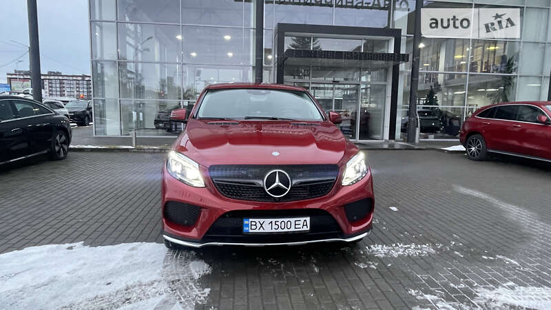 Внедорожник / Кроссовер Mercedes-Benz GLE-Class 2016 в 