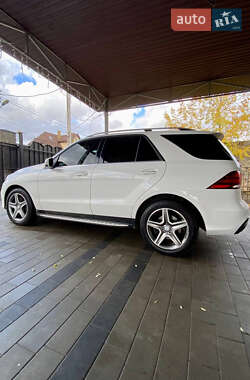 Внедорожник / Кроссовер Mercedes-Benz GLE-Class 2016 в Киеве