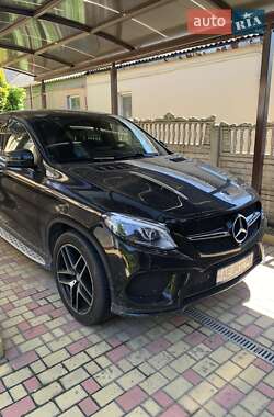 Позашляховик / Кросовер Mercedes-Benz GLE-Class 2015 в 