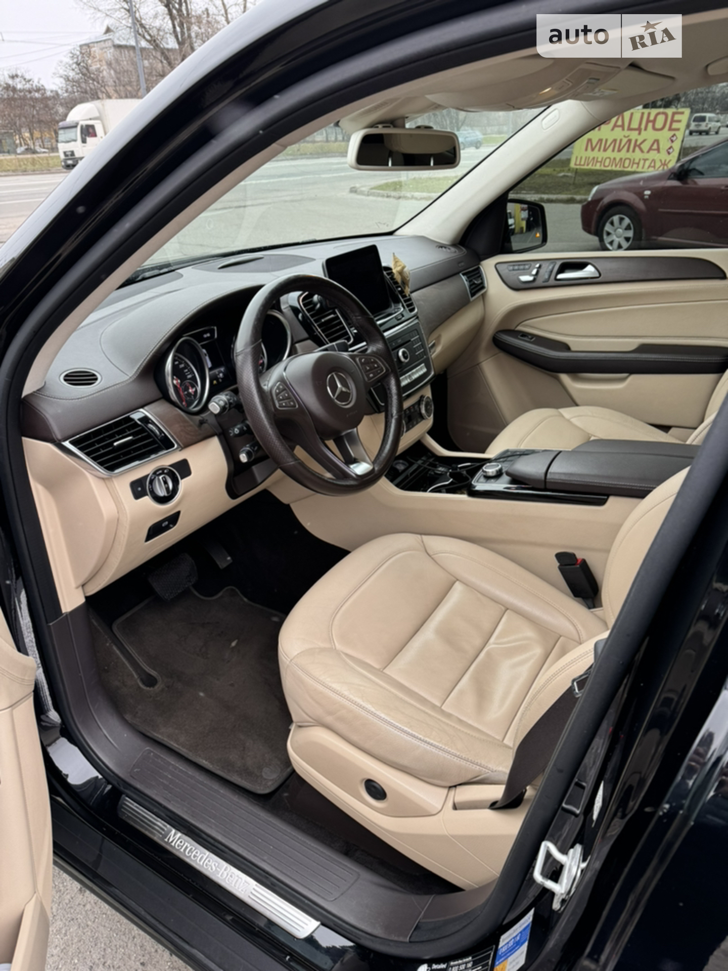 2016 Mercedes-Benz GLE - мініатюра 9