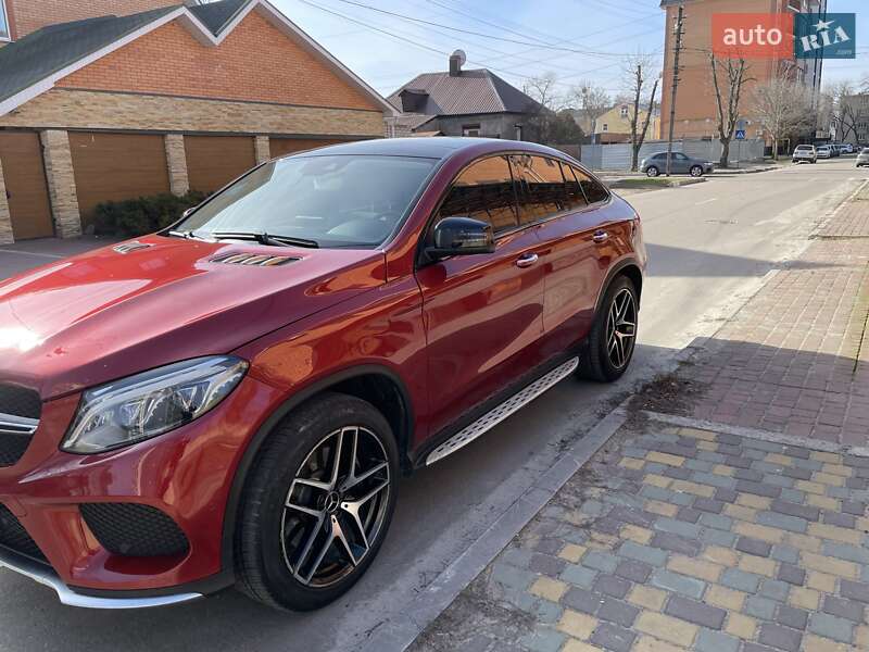 Внедорожник / Кроссовер Mercedes-Benz GLE-Class 2016 в Киеве