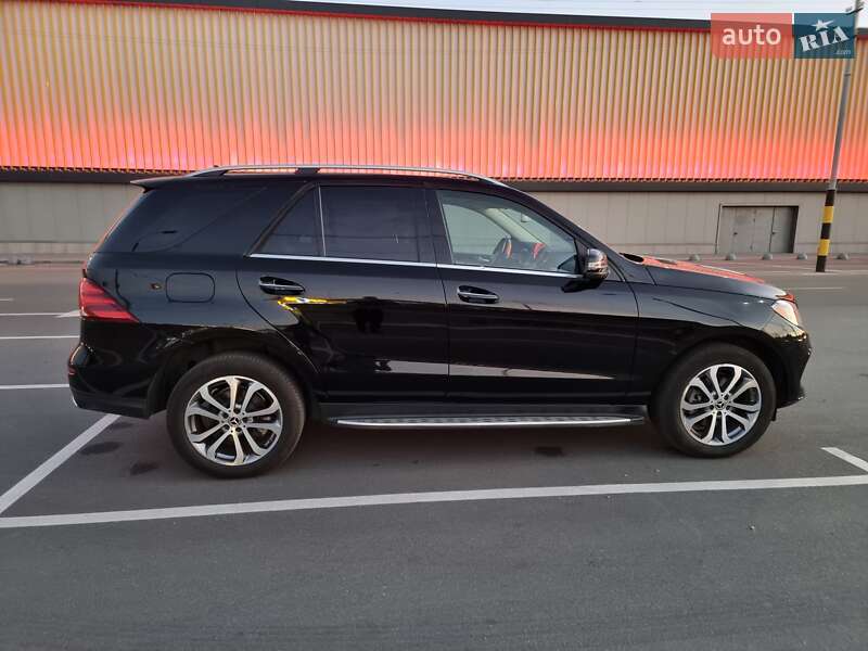 Внедорожник / Кроссовер Mercedes-Benz GLE-Class 2017 в Киеве