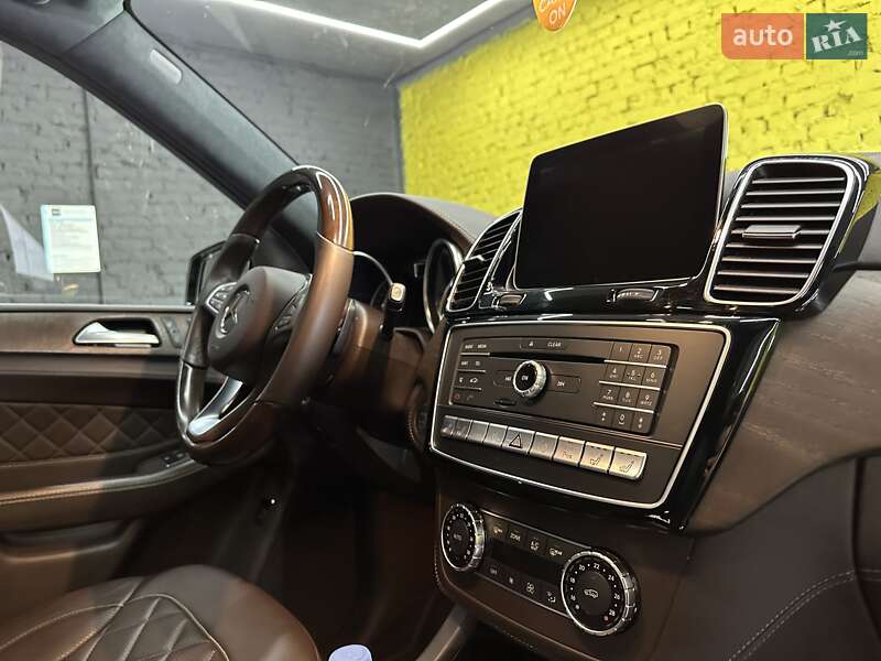Внедорожник / Кроссовер Mercedes-Benz GLE-Class 2017 в Киеве