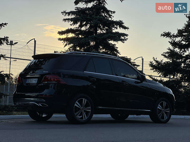 Внедорожник / Кроссовер Mercedes-Benz GLE-Class 2016 в Киеве