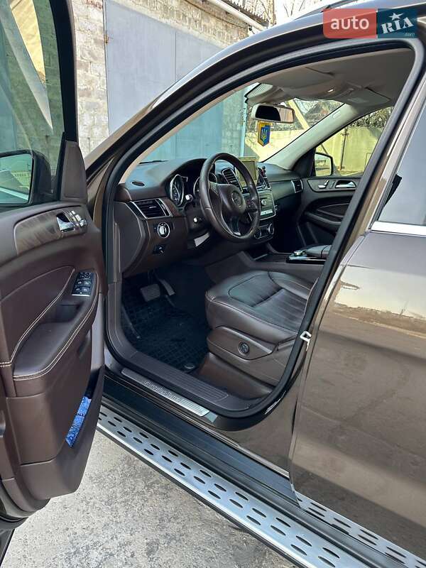Внедорожник / Кроссовер Mercedes-Benz GLE-Class 2016 в Покровске