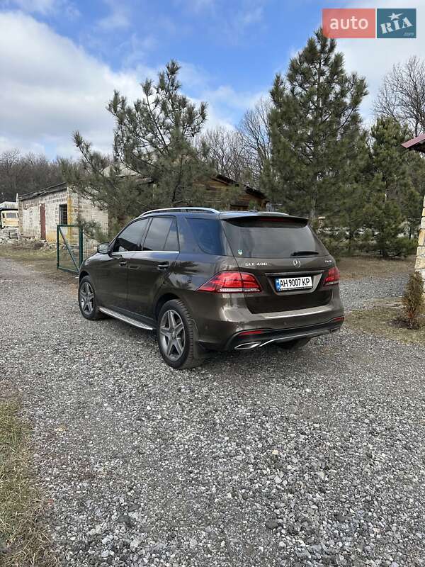 Внедорожник / Кроссовер Mercedes-Benz GLE-Class 2016 в Покровске