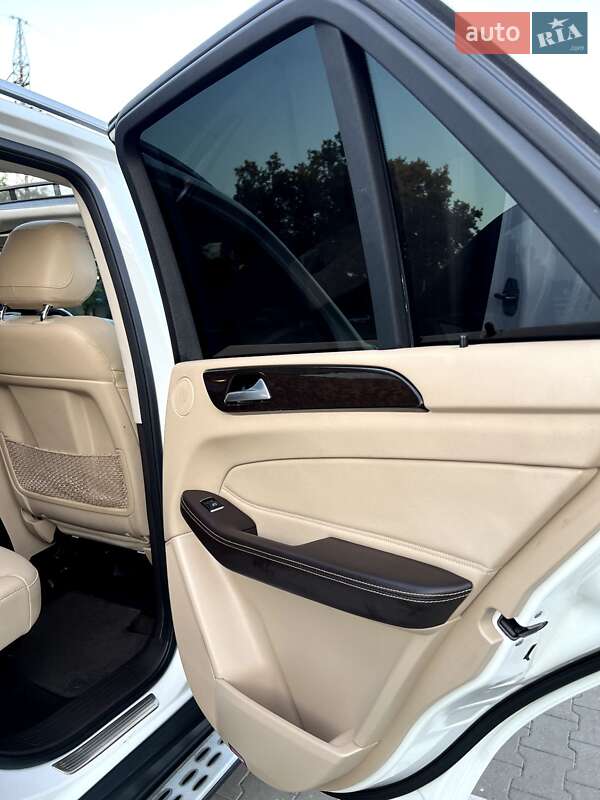 Позашляховик / Кросовер Mercedes-Benz GLE-Class 2018 в Одесі фото 37 Позашляховик / Кросовер Mercedes-Benz GLE-Class 2018 в Одесі