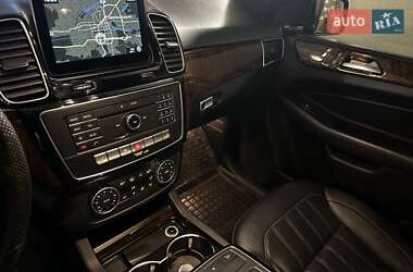 Внедорожник / Кроссовер Mercedes-Benz GLE-Class 2016 в 