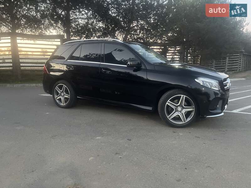 Внедорожник / Кроссовер Mercedes-Benz GLE-Class 2016 в Ужгороде